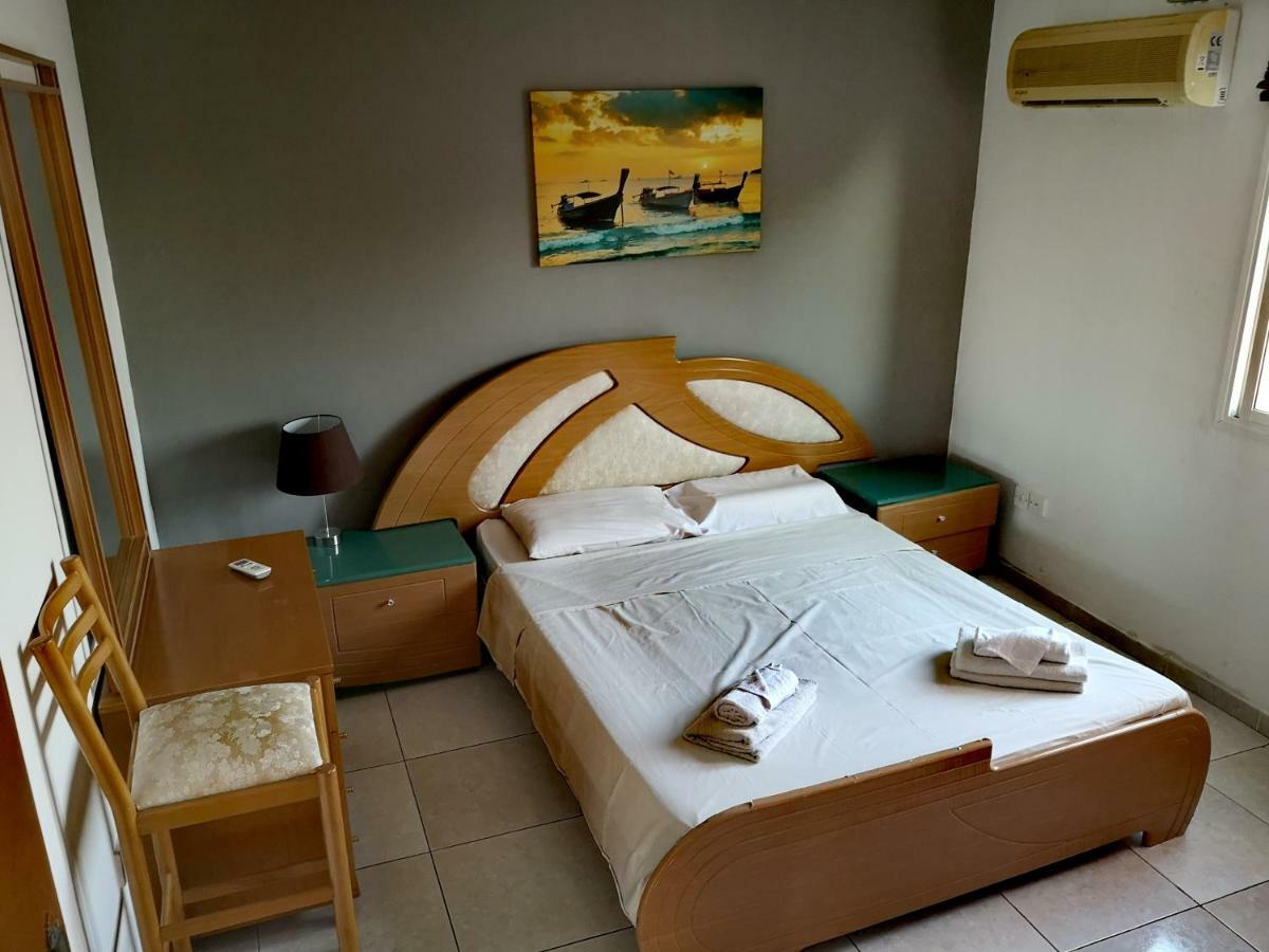 Faneromeni Court Apartment Paphos Luaran gambar