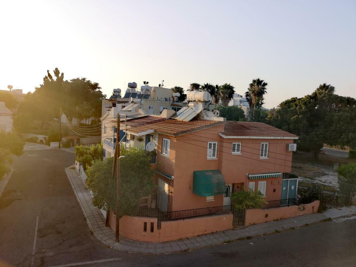Faneromeni Court Apartment Paphos Luaran gambar