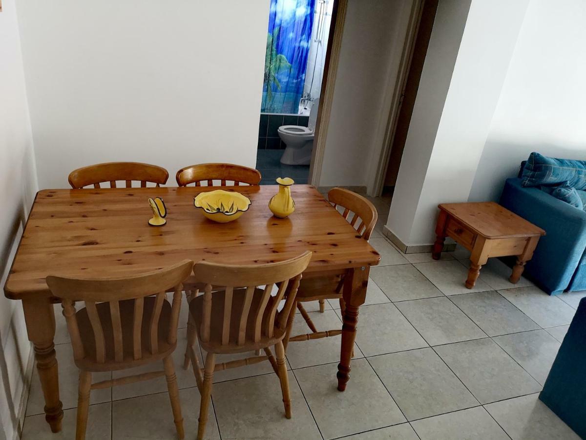 Faneromeni Court Apartment Paphos Luaran gambar